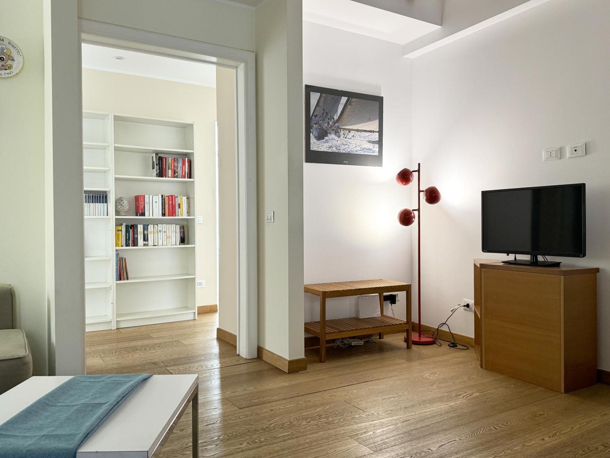 Ferienwohnung Joivy Cosy Ticinese Retreat 1-Bed Flat Near The Duomo Mailand Exterior foto